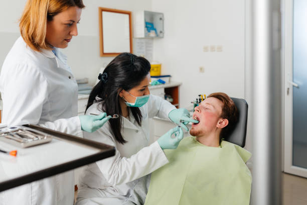 Best Emergency Tooth Extraction in Van Alstyne, TX